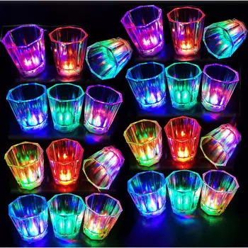 24 Парти благоприятства възрастни изстрел чаши за парти LED светкавица светне чаши за пиене Светят в тъмното Очила за рожден ден